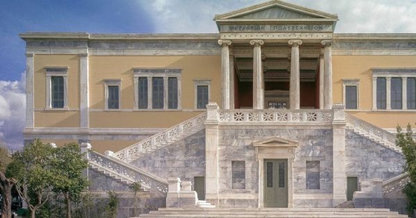 Πρωτοβουλία Avvaz κατά της εξίσωσης των πτυχίων των ΑΕΙ με αυτά των κολλεγίων