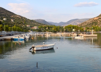 Agios_isidoros_antikira