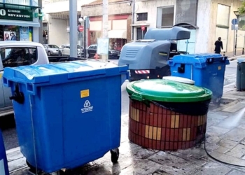 Απολύμανση κάδων απορριμμάτων και ανακύκλωσης στο Δήμο Θηβαίων