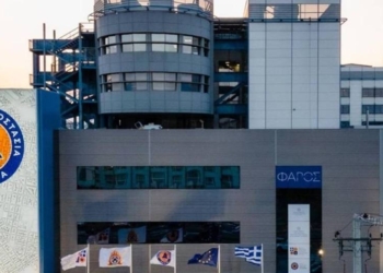 faros_iparnassos