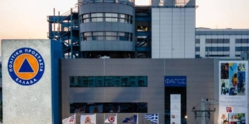 faros_iparnassos