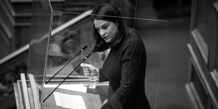 Μηχανικοί: Κατάπτυστη η  εξίσωση με τους αποφοίτους των κολεγίων!