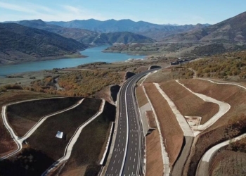 dromos e65_iparnassos
