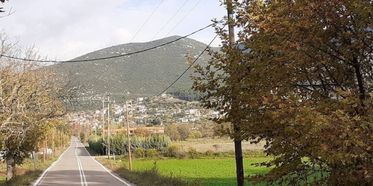 dromos_agoriani_polydrosos_iparnassos