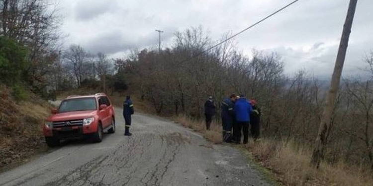 aeroskafos_iparnassos