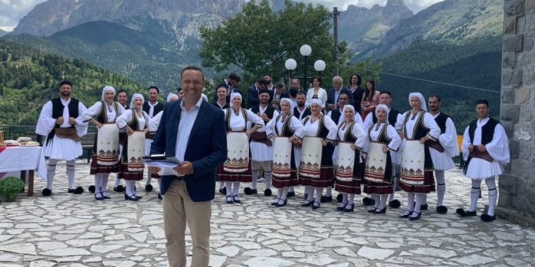 artotina_iparnassos