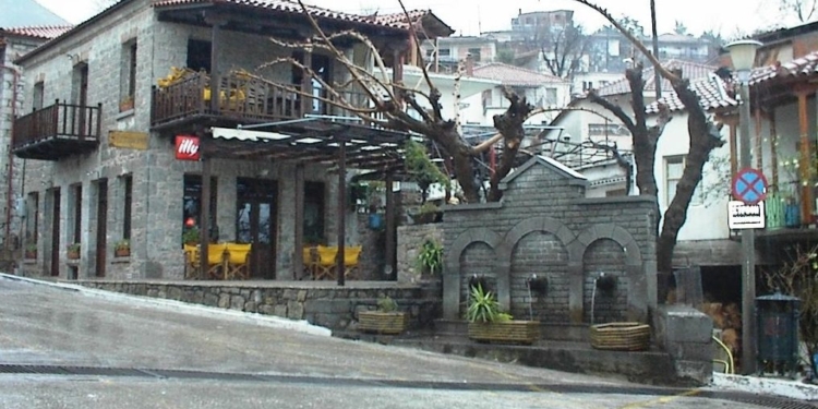 polydrosos_iparnassos