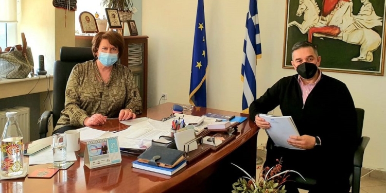 Συνάντηση του Χειμάρα με την Περιφερειακή Διευθύντρια Εκπαίδευσης Στερεάς κ. Μπενιάτα