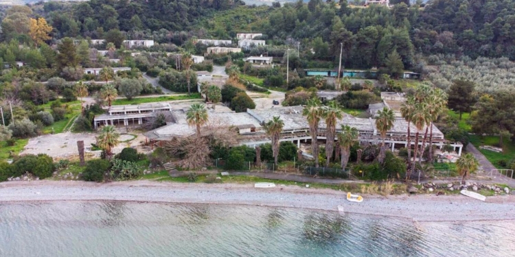 Συνάντηση Ζεκεντέ στο Παρακαταθηκών για το Καλυψώ στην Αρκίτσα