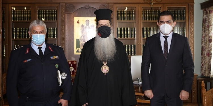 Ο Υπαρχηγός της ΕΛ.ΑΣ. στον Μητροπολίτη Φθιώτιδος κ. Συμεών