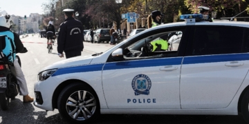 Σύλληψη για χονδρεμπόριο λαθραίων τσιγάρων στη Θήβα