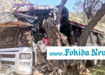 Δυστύχημα με νεκρό οδηγό φορτηγού  από τη Δεσφίνα, στην ΕΟ  Άμφισσας – Λαμίας