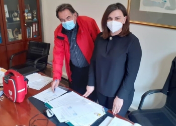 stivakti karakantzas_iparnassos