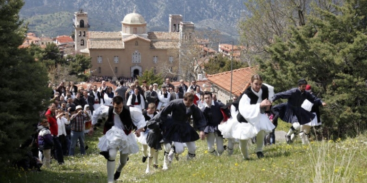 panigiraki arachovas_iparnassos