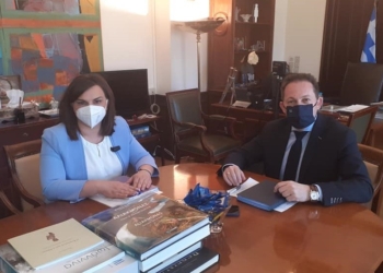 stivakti petsas_iparnassos