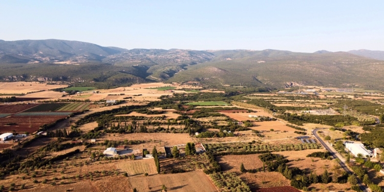 Βελτίωση αγροτικών οδών σε Αμφίκλεια, Ελάτεια και Τιθορέα