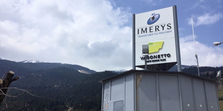 Οι θέσεις της Imerys για τις γεωτρήσεις στη Γκιώνα