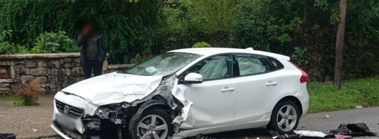 Τροχαίο στη Πολύδροσο με τραυματίες