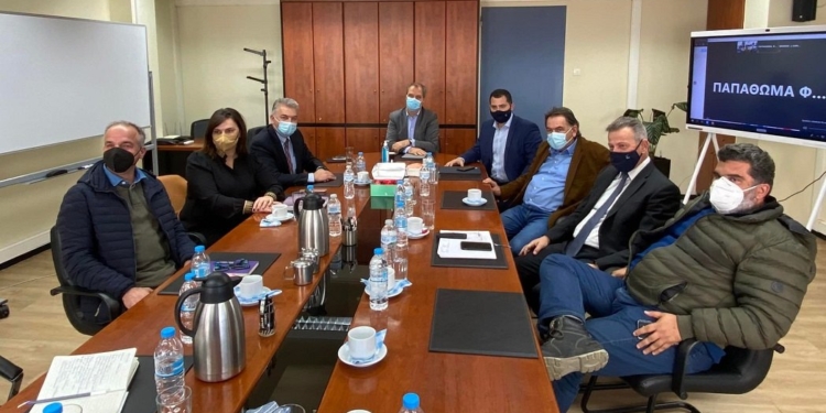 Σύσκεψη στην ΕΤΑΔ για την επανέναρξη της λειτουργίας του Χ. Κ. Παρνασσού