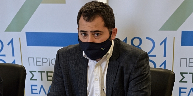 Παρουσίασε τα λιμενικά έργα στην Ιτέα ο Φ. Σπανός