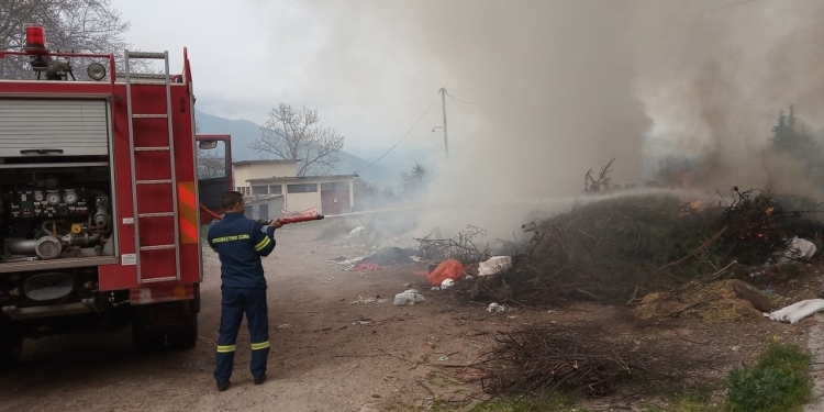 Καταδίκη για τις φωτιές στα σκουπίδια στα «Σφαγεία» Πολυδρόσου