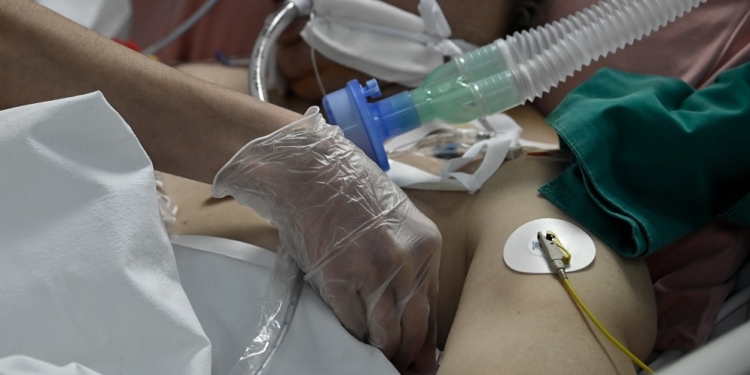 Και σήμερα στα ύψη τα κρούσματα παντού!