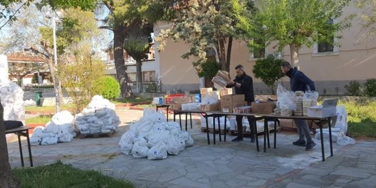 Δ. Αμφίκλειας – Ελάτειας: Διανομή τροφίμων στους δικαιούχους του Κοινωνικού Εισοδήματος Αλληλεγγύης (ΚΕΑ)