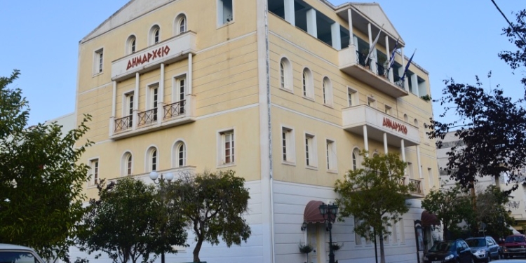 Προχωρά επιτέλους η επισκευή της παιδικής χαράς στην Ιτέα