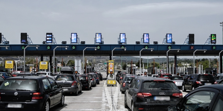 Γεμίζει κόσμο η επαρχία κόσμο, μεγάλη η πληρότητα στη Στερεά