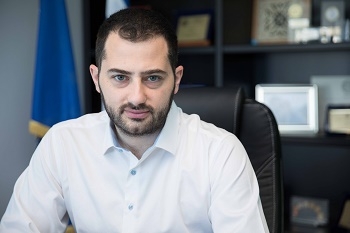 O Περιφερειάρχης Στερεάς , Φ. Σπανός, στην Ορχήστρα των 100 στον Ομφαλό της Γης