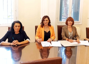 Εγκαινιάζει συνεργασία με το Πάντειο!