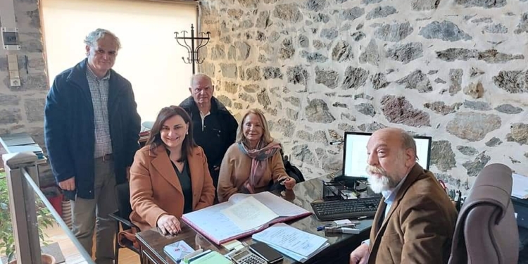 Αγορά οικοπέδων για κατασκευή πλατείας στο Παλαιοχώρι