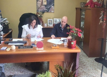 Πέσανε οι υπογραφές της σύμβασης για το “Παπακώστειο”