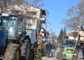 Κινητοποίηση και στην Αμφίκλεια από τον αγροτικό κόσμο (ΒΙΝΤΕΟ & ΦΩΤΟ)