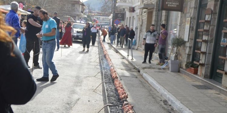 Κοντοσούβλι 130 μέτρων στην Αμφίκλεια ( ΦΩΤΟ & ΒΙΝΤΕΟ)