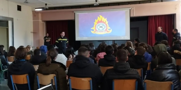 Ευχαριστήρια επιστολή του ΓΕΛ Κάτω Τιθορέας προς το Πυροσβεστικό Κλιμάκιο Αμφίκλειας