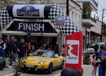 Τερματισμός και απονομή επάθλων στην Αμφίκλεια για το Classic Legends Rally