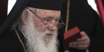 Ποια η απάντηση της Ιεράς Συνόδου για τις ταυτότητες