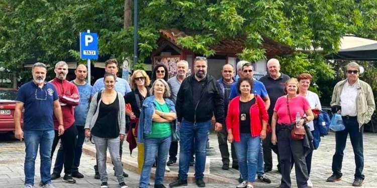 Επίσκεψη Δημ. Ζελιαναίου στην λαϊκή αγορά και στα καταστήματα της Κάτω Τιθορέας