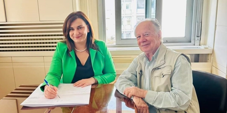 Αποδοχής δωρεάς, ακινήτου εντός οικισμού Παναγίτσας, του Δήμου Αμφίκλειας  – Ελάτειας 