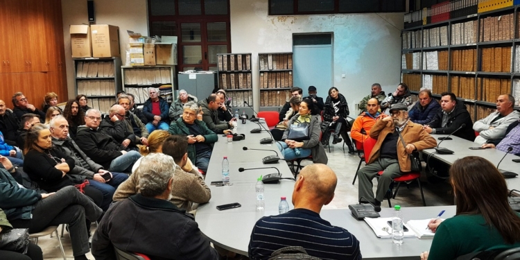 Κινητοποίηση για το κλείσιμο της τράπεζας Πειραιώς στην Αμφίκλεια την Παρασκευή το πρωί στις 11- ΦΩΤΟ