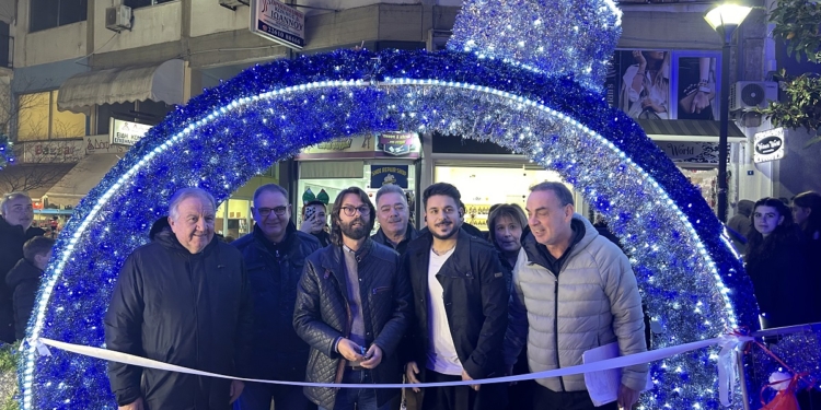 Το Χριστουγεννιάτικο χωρίο στην Λιβαδειά άνοιξε και επίσημα