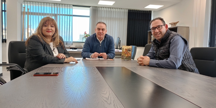 Χουλιάρα-Καραμάνης-Αγνιάδης: Η πρώτη επίσημη συνάντηση για την Πρωτοβάθμια Εκπαίδευση στον δήμο