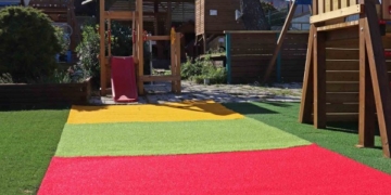 Μία νέα παιδική χαρά αποκτά η πόλη της Άμφισσας