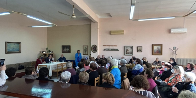 Κοπή πρωτοχρονιάτικης πίτας στο ΚΑΠΗ Λιβαδειάς 2024