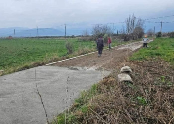 Ξεκίνησαν οι εργασίες τσιμεντόστρωσης αγροτικού δρόμου στην Ελάτεια 