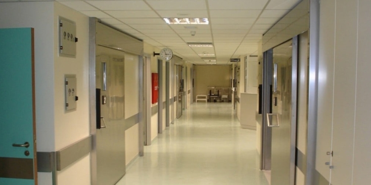 Γ. Πούλου: Υπερσύγχρονος εξοπλισμός «σκουριάζει» στο Γ.Ν. Λιβαδειάς!