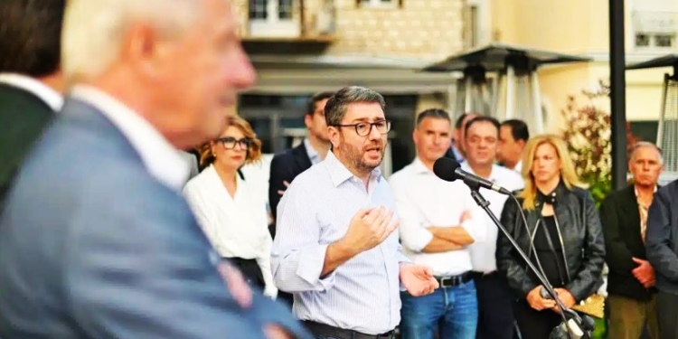 Την Άμφισσα επισκέφθηκε το απόγευμα της Πέμπτης ο Νίκος Ανδρουλάκης