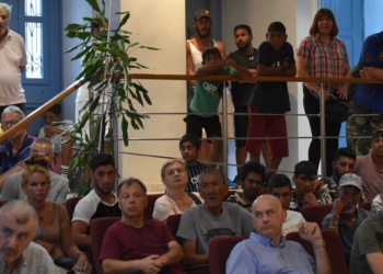 Σε κλίμα συναίνεσης μεταξύ Δήμου και Ρομά η συνεδρίαση του Δημοτικού Συμβουλίου