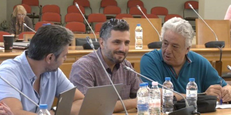 Ενωτική Περιφερειακή Κίνηση – Να ακυρωθούν όλες οι συμπτύξεις και συγχωνεύσεις τμημάτων